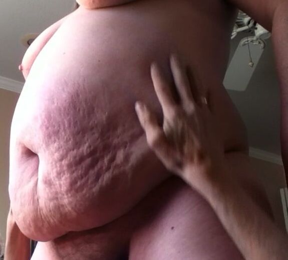 Belly full of Stretchmarks