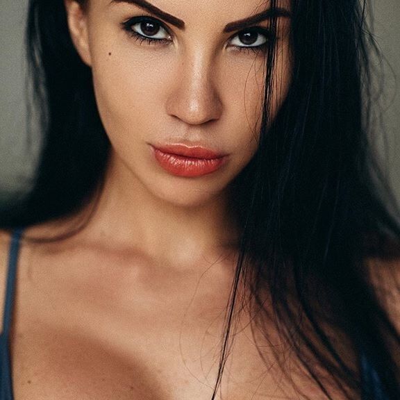 beautiful faces (latinas, indian)