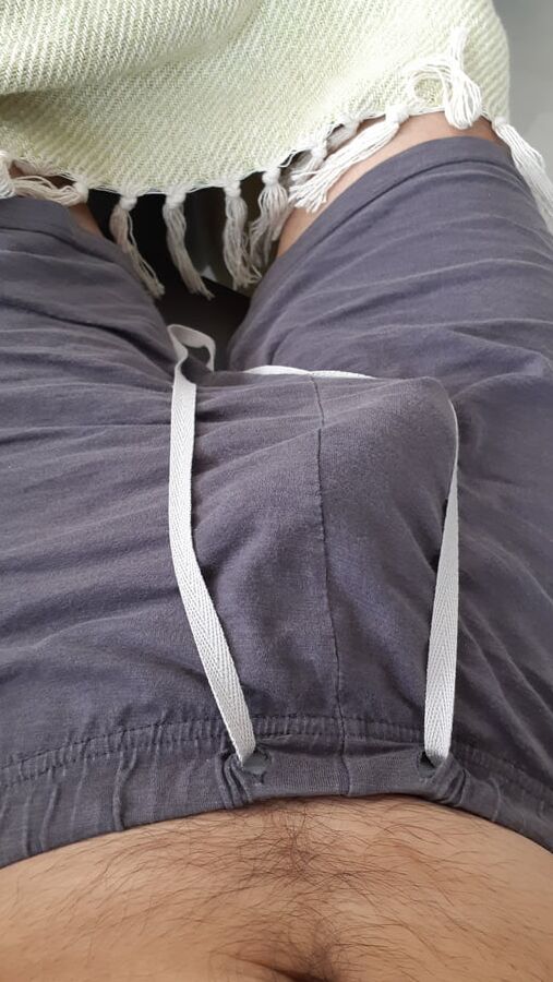 Me agarro el pene