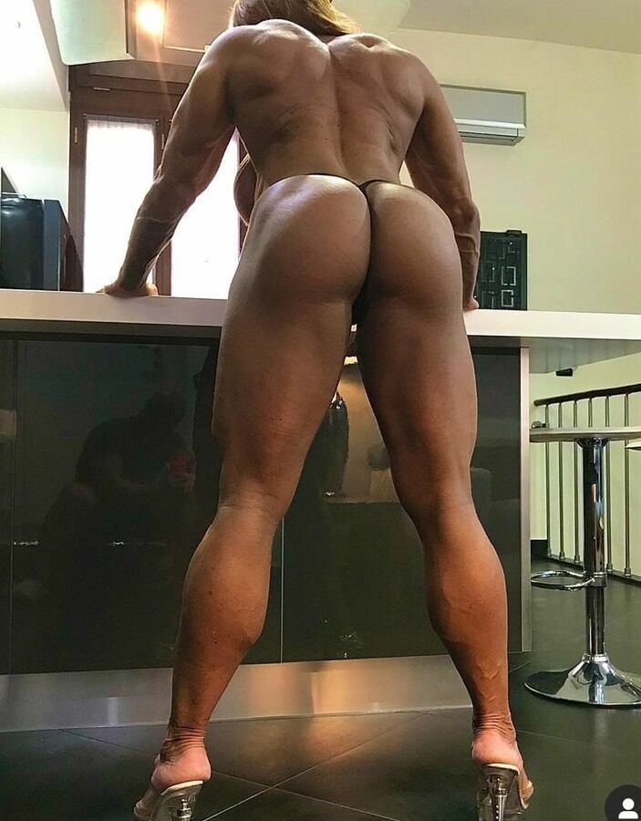 Barbara Muscle Slut Kommentare
