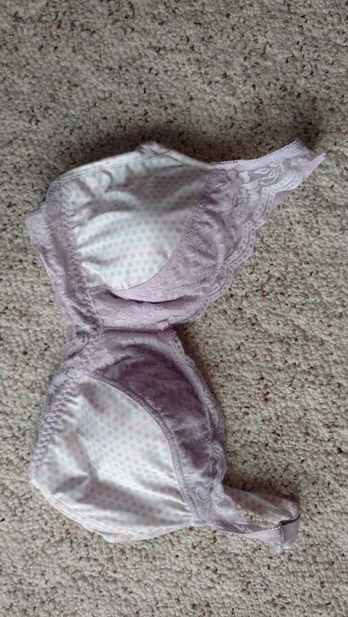 Wife&;s Cute Bras