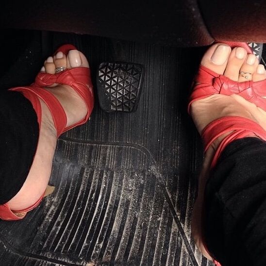 Chicks hot nails