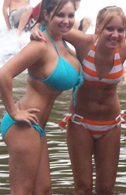 CLEAVAGE BEACHES BIKINI STUFFERS