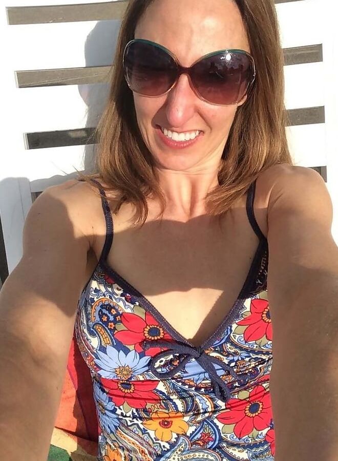 Amateur Milf This Firm Body Librarian From Chicago