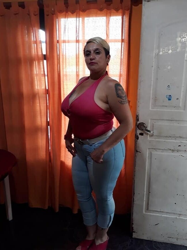 Tetona