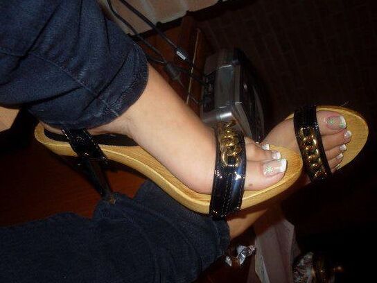 Chicks hot nails