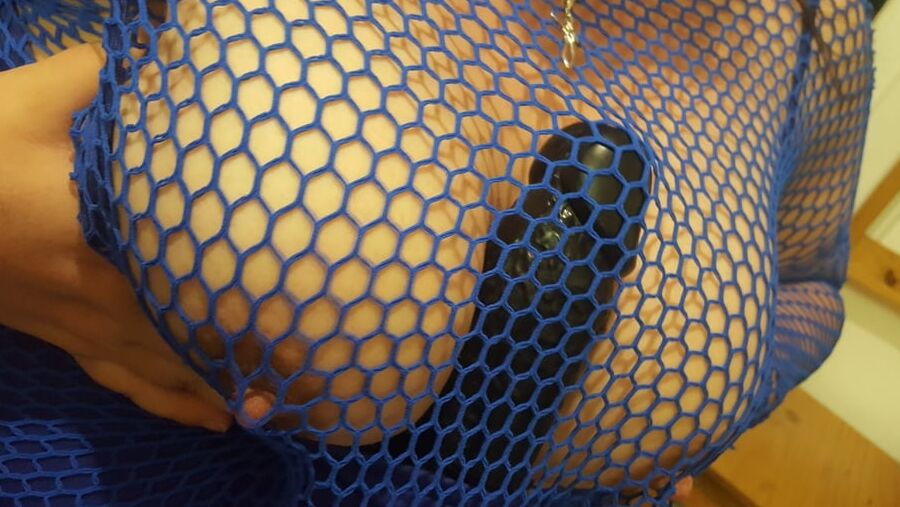 Last night fun BBC Dildo and other toys Part