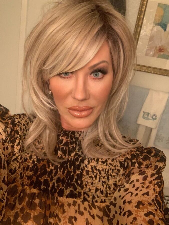 Glamorous Cougar