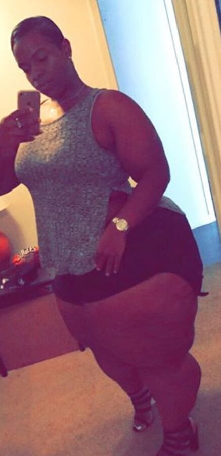 Mega chunky bbw pear emmiii
