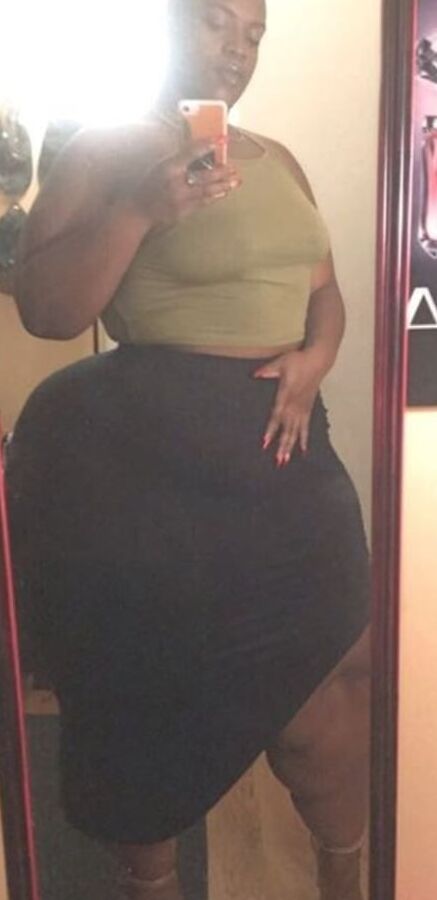 Mega chunky bbw pear emmiii