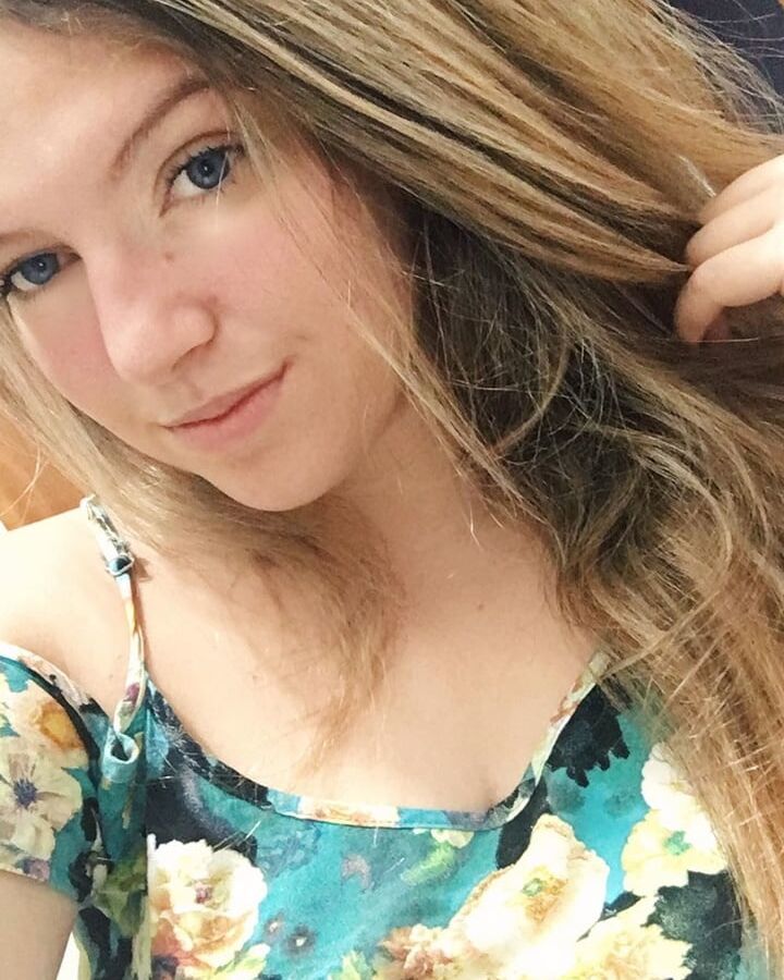 Gordinha branca peituda