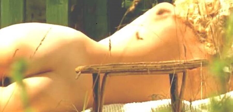 FANNY COTTENCO NUE