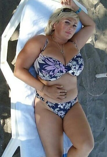 Mature ladies at the beach