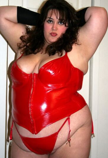 Granny in Pvc lingeri