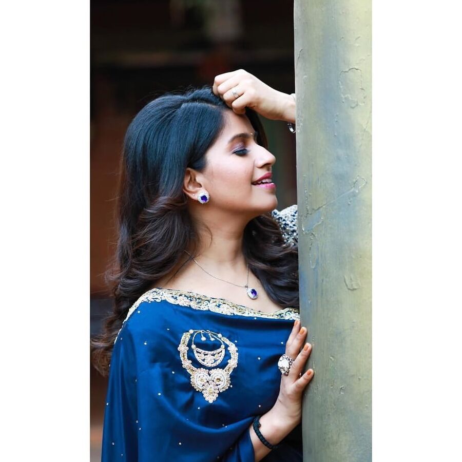 Sexy anushree(give hot comments and cum tribute this sexy)