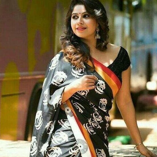 Sexy anushree(give hot comments and cum tribute this sexy)