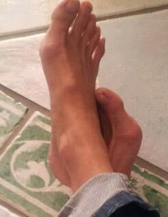 Feet of girlfriends