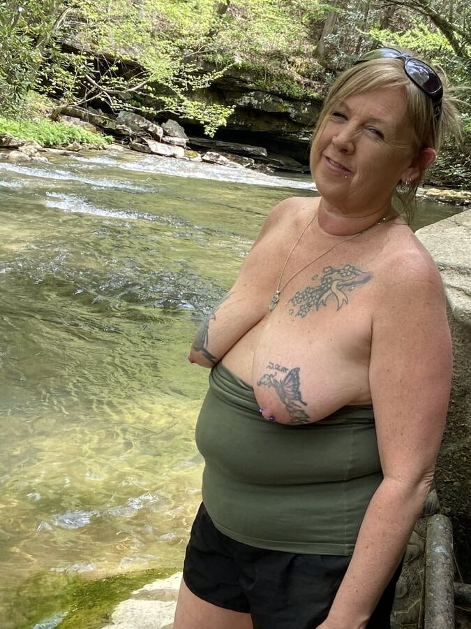 Those saggy titties