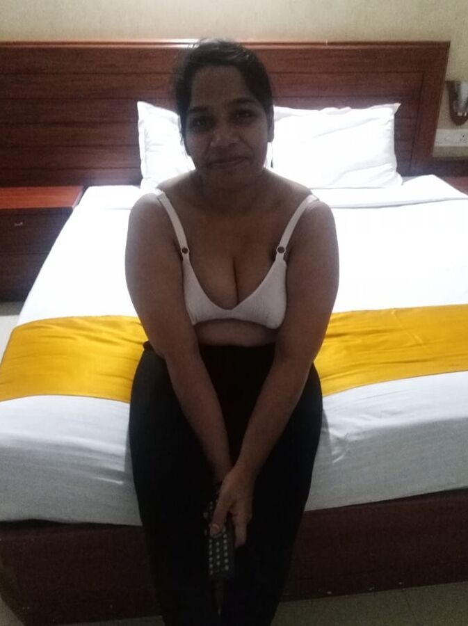 Mature mummy desi village