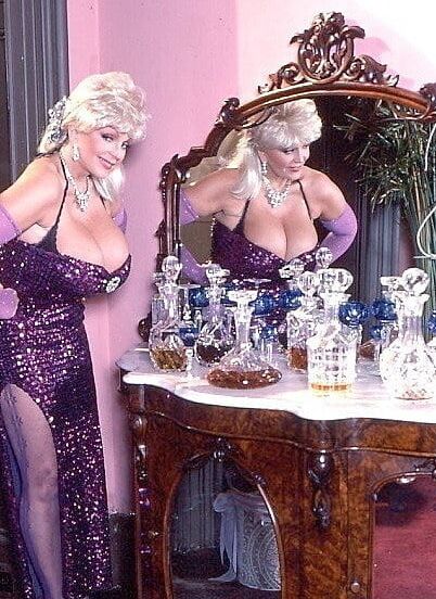 Top class vintage haircut big tits