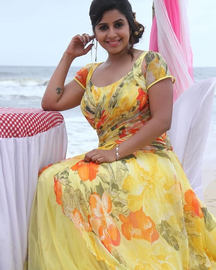 Sexy anushree(give hot comments and cum tribute this sexy)