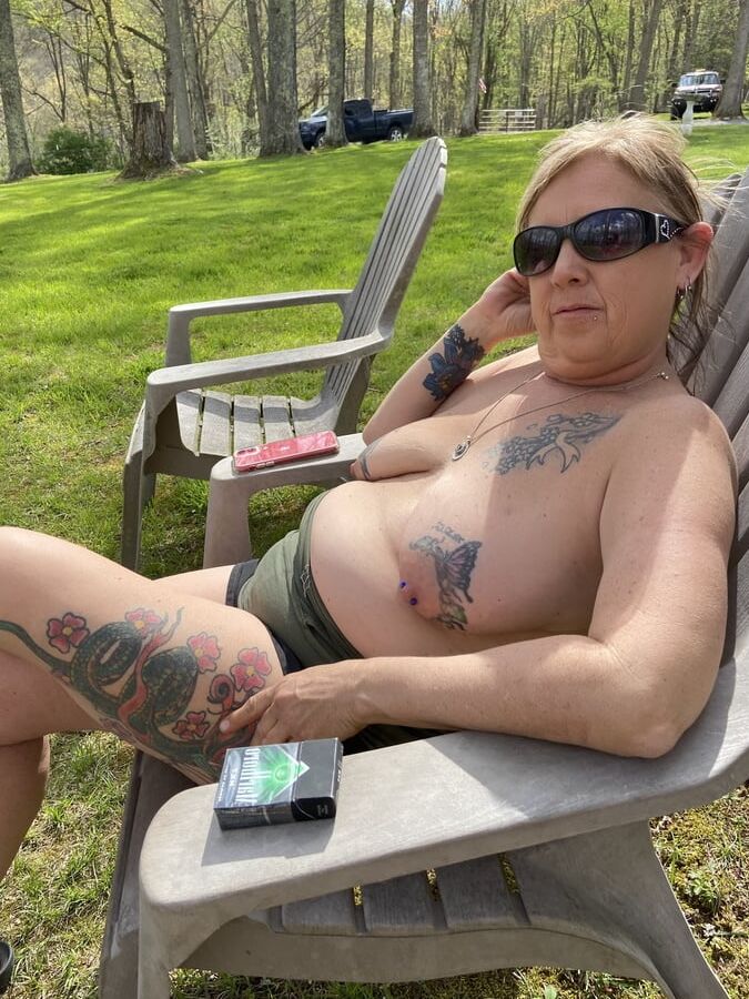 Those saggy titties