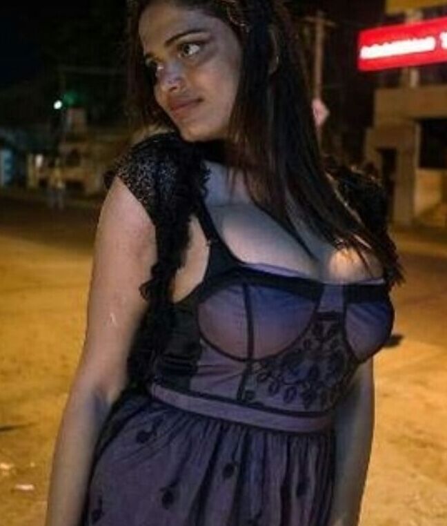 Bra girls
