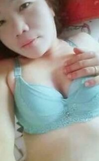 Ibu besar di rumah