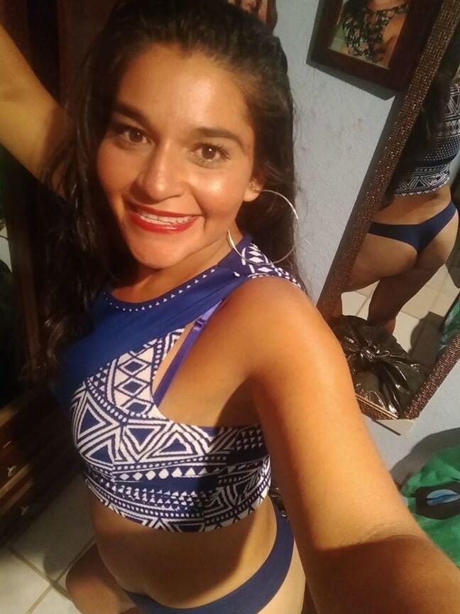 madurita de culiacan coqueta, morenita y de buen cuerpo