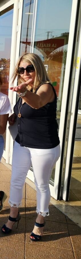 Italian mom milf high heels mamme italiane troie