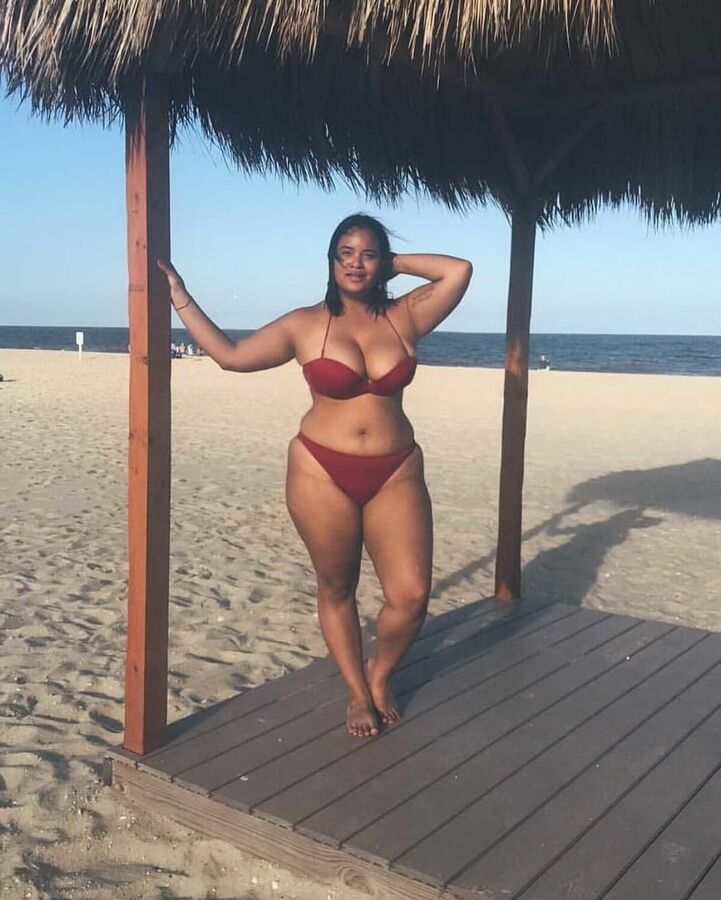 Fleshy curvy bikinis babes