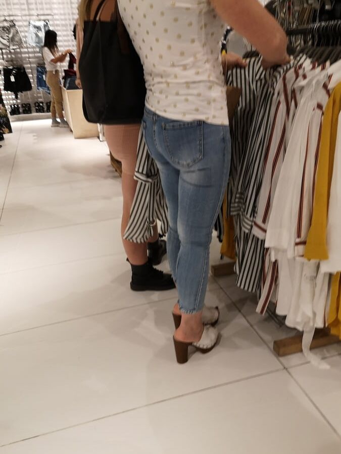 Italian mom milf high heels mamme italiane troie