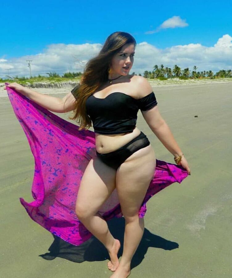 Fleshy curvy bikinis babes