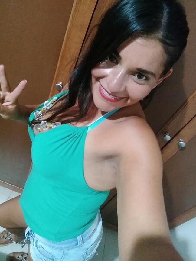madurita de culiacan coqueta, morenita y de buen cuerpo