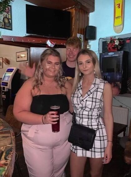 Fat Chicks With Skinny Friends