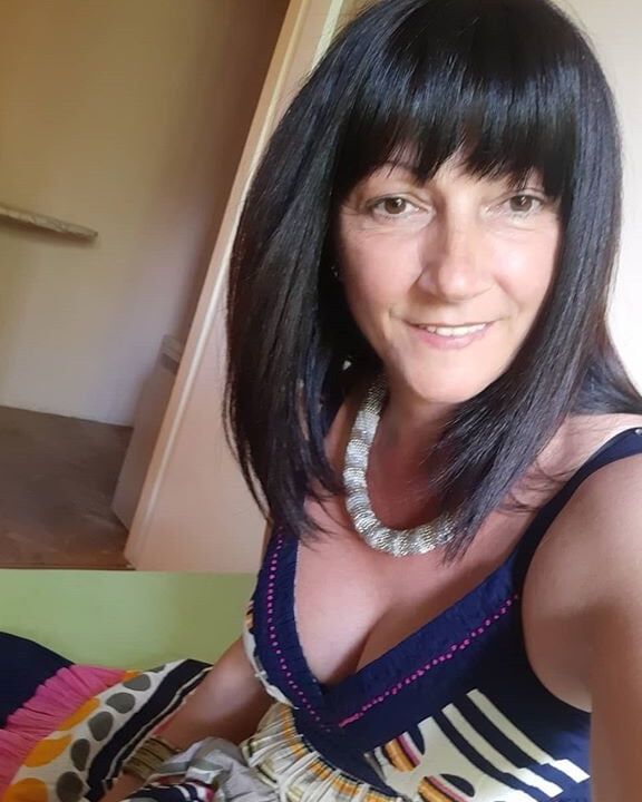 Serbian Milf Sneza