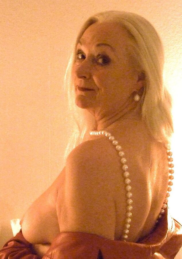 A very beautiful amateur wife