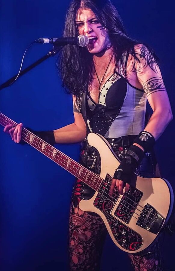 Metal Girls Like It Hard
