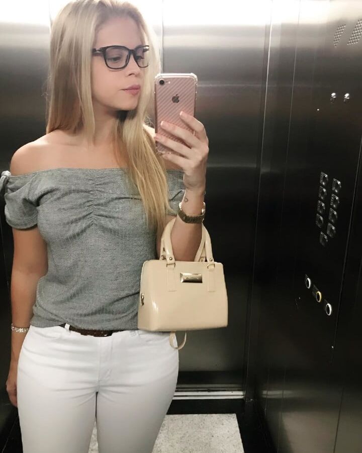 Raquel ready for hard cum and comment