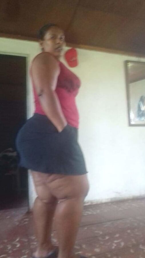 Morena nalgona