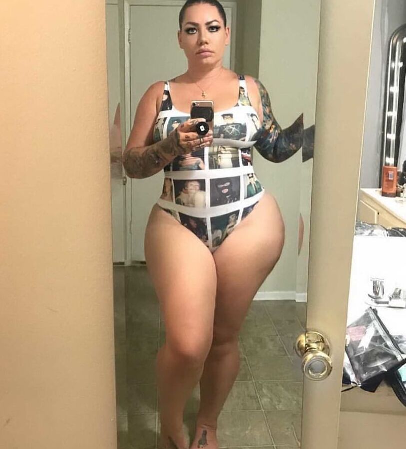Fleshy curvy bikinis babes