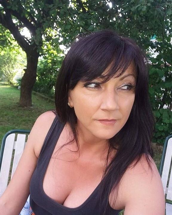 Serbian Milf Sneza