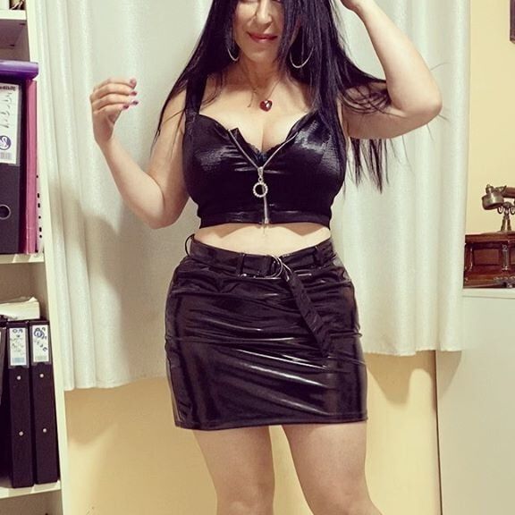Escorts, hookers and prostitutes