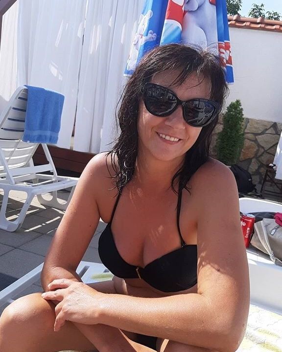 Serbian Milf Sneza