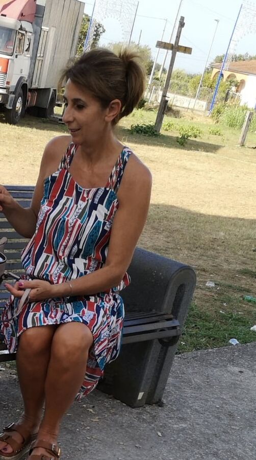 Italian mom milf high heels mamme italiane troie