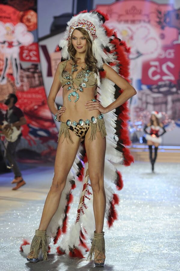 Sexy Karlie - VS Runway