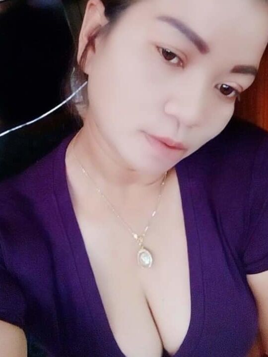 Big tits girls.