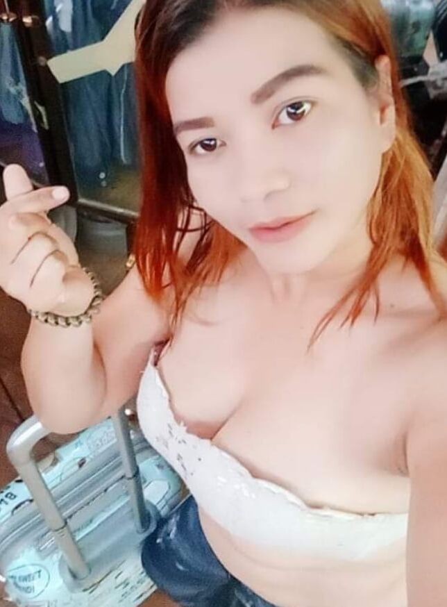 Big tits girls.