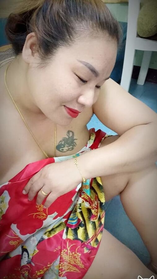 Janda, Tetek besar, Badan kecil