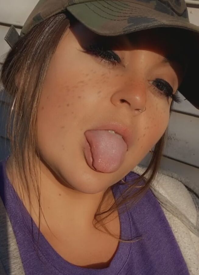 Big Tit Amateur (Courtney)